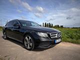 Mercedes-Benz E 200 Kombi, Top-Ausstattung - Mercedes-Benz 200 aus 2017