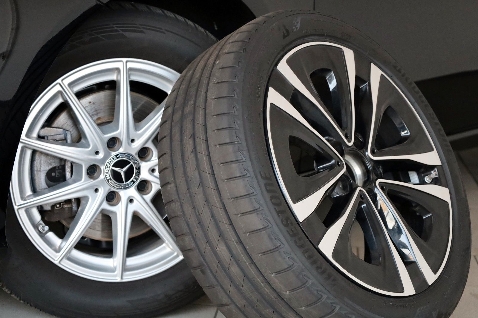 Fahrzeugabbildung Mercedes-Benz CLA 200d SB, T.Leder,Navi,Night-Paket,LED,SH +WR