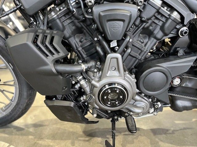 Fahrzeugabbildung Harley-Davidson RH975 S Nighster Spezial Umbau