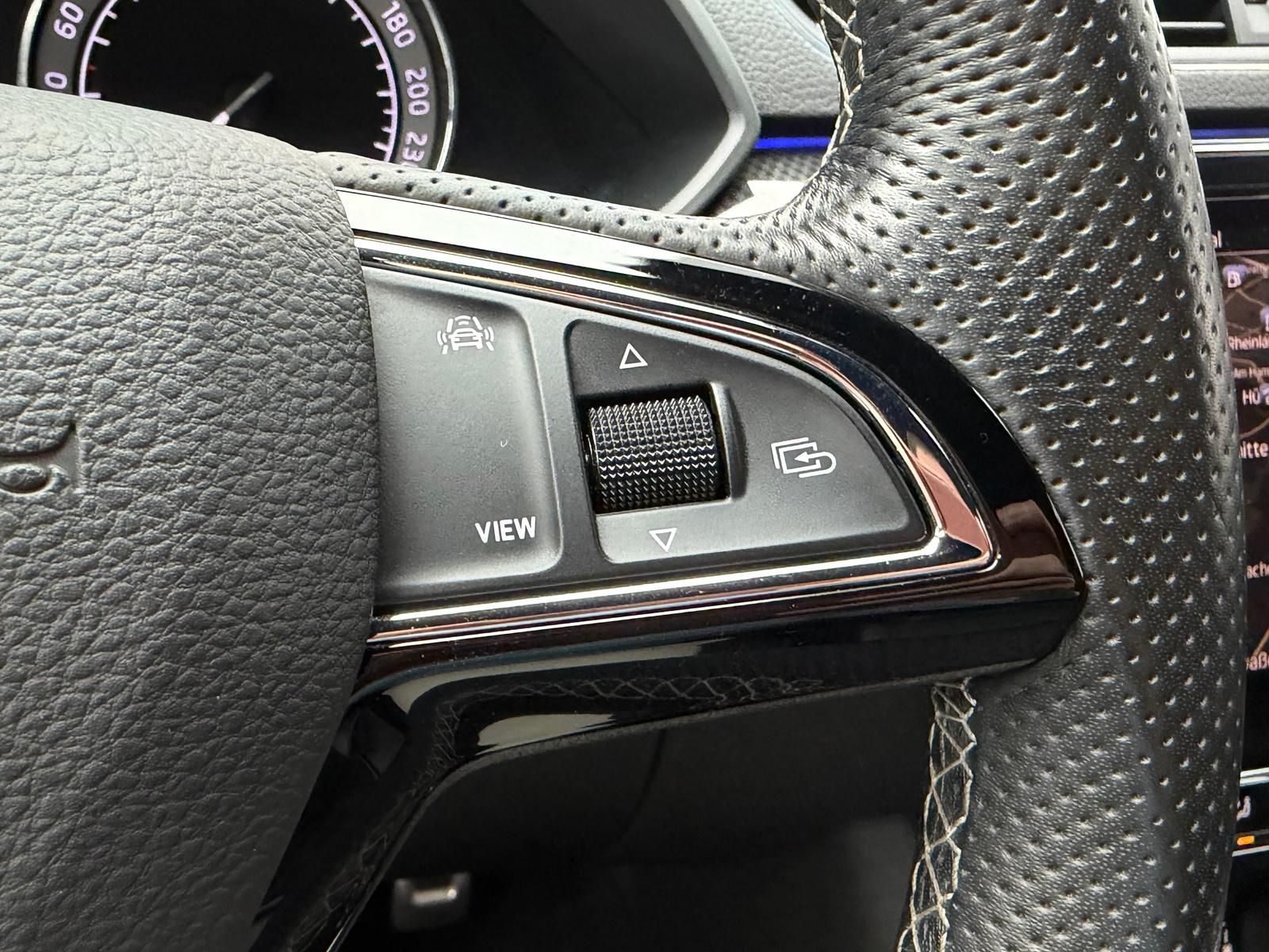 Fahrzeugabbildung SKODA 2.0 TDI 4x4 SPORTLINE/DSG/XDS/DCC/RCAM/AHK/MEMOR