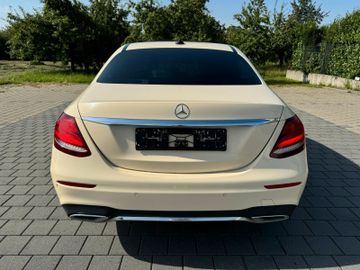Mercedes E 200 - 7