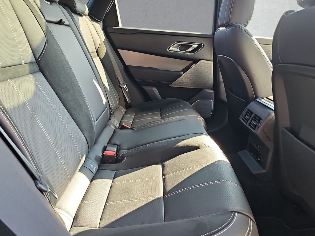 Land Rover Range Rover Velar D300 R-Dynamic SE