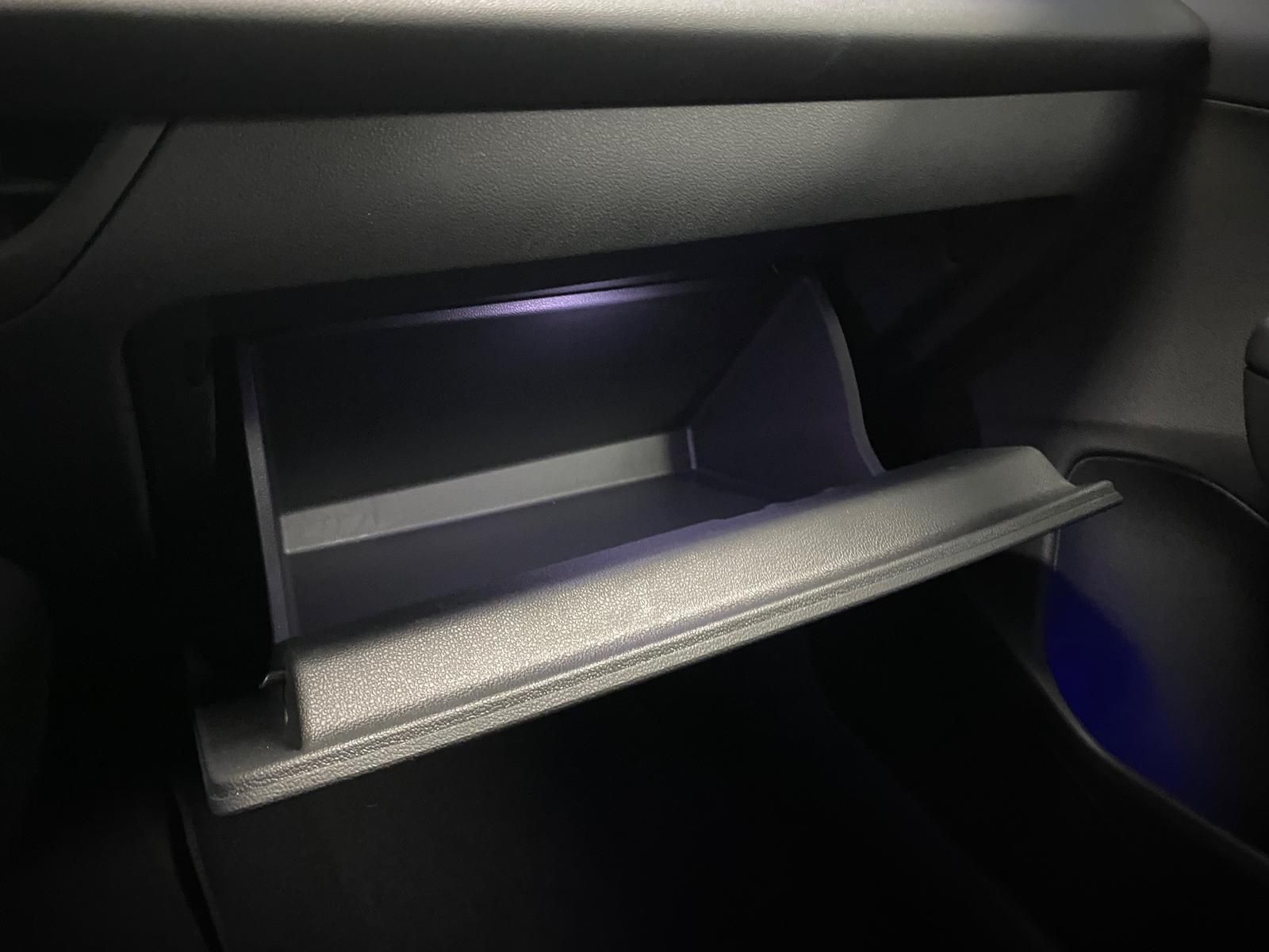 Fahrzeugabbildung Volkswagen T-Roc 1.5 eTSI R-Line NEUES MODELL AHK+ACC+KAMER