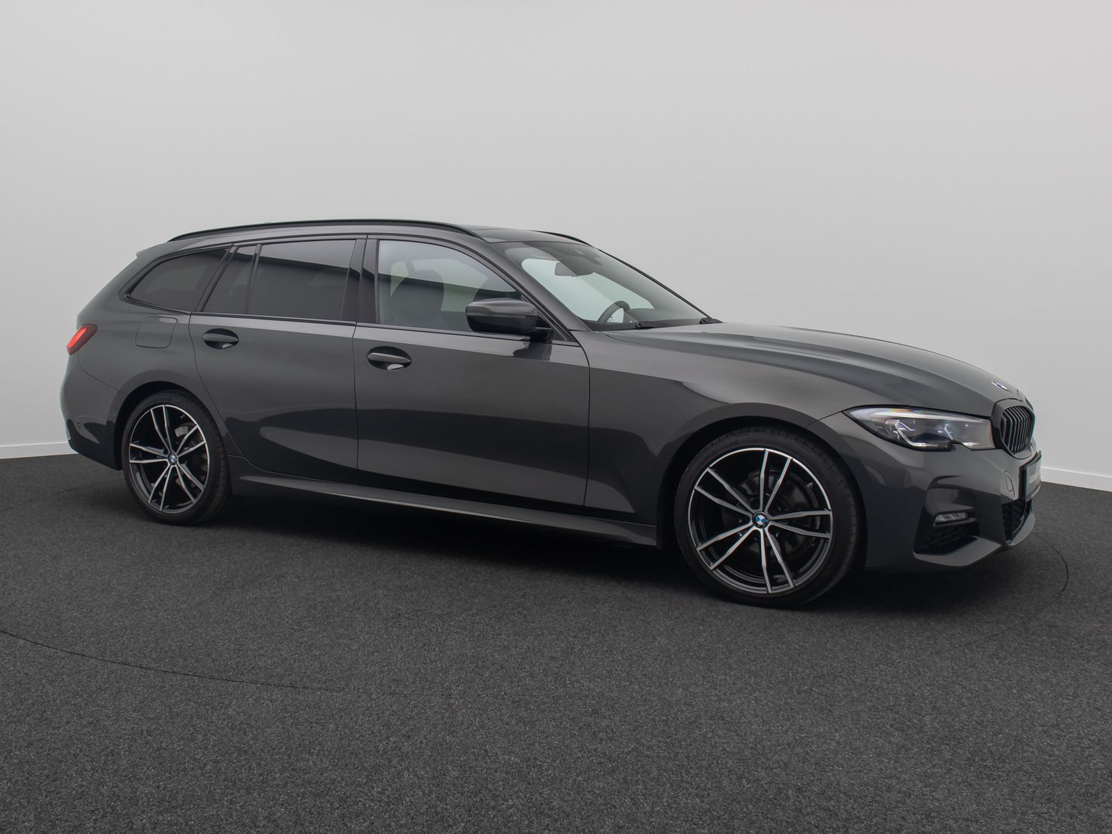 Fahrzeugabbildung BMW 320d xD M Sport Panorama DAB Laser Kamera 19Zoll