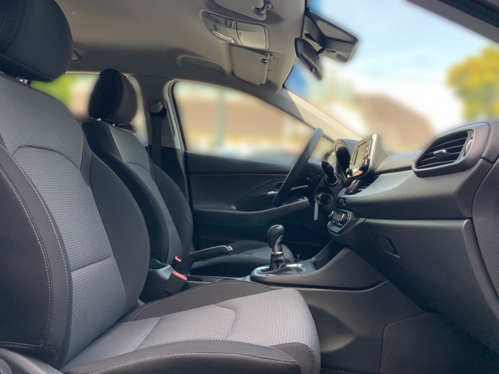 Fahrzeugabbildung Hyundai i30 1.4 Select 1 Hd 8xbereift