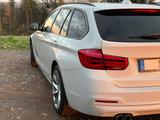 BMW 320i xDrive Touring AHK Shz Navi LED 8-fach  - BMW 320: Xdrive 320i