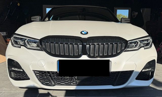 Image of BMW 320