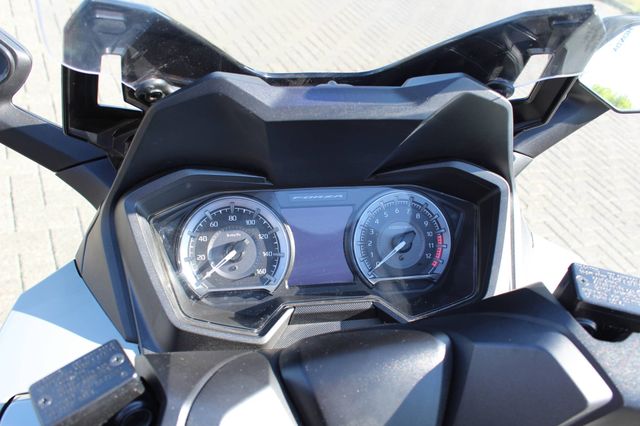 Honda FORZA 125