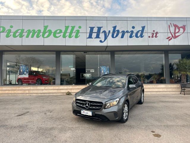 Mercedes-Benz Mercedes-benz GLA 200 CDI Automatic Premium