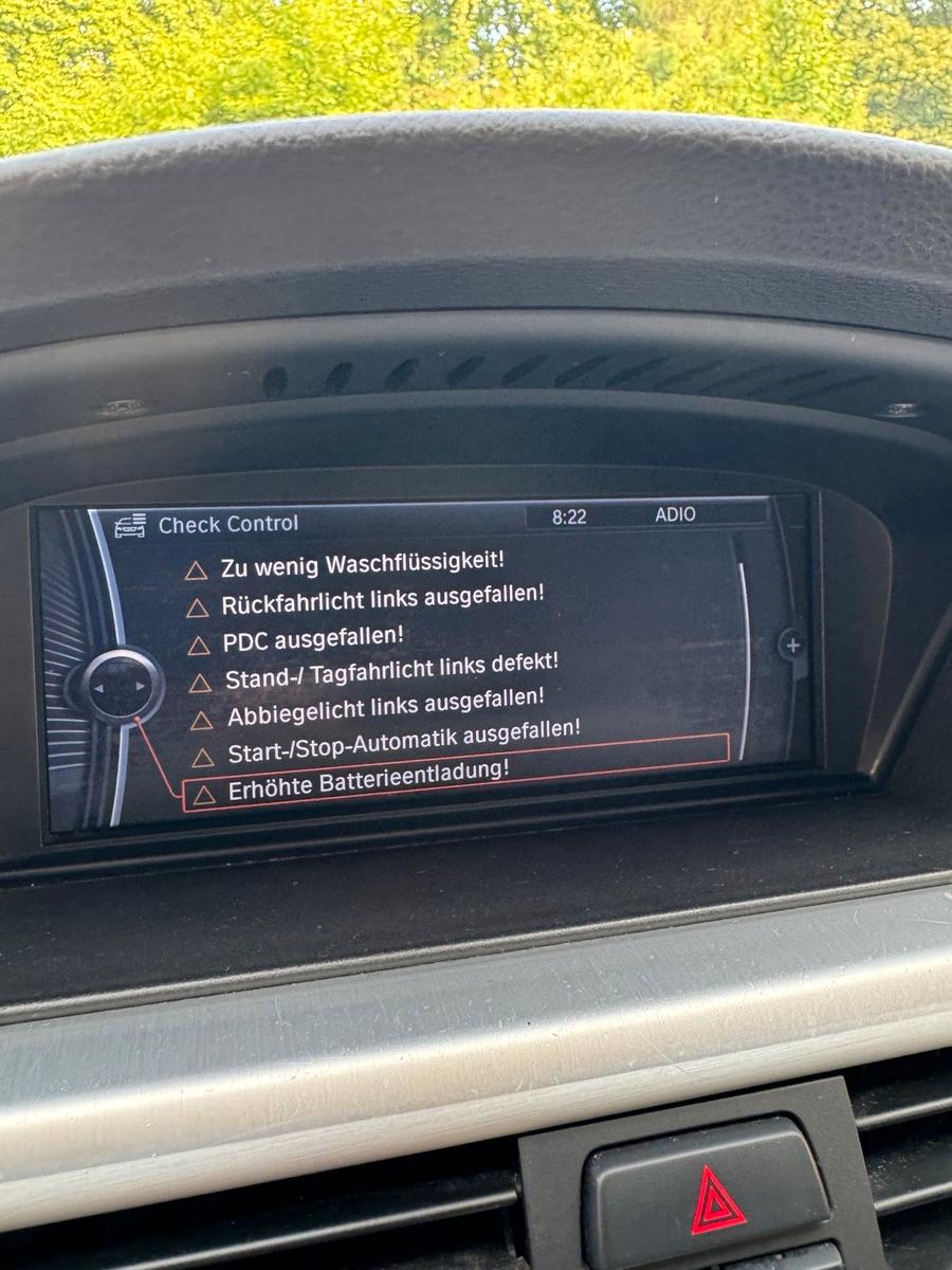 BMW 320 2011 — photo 13