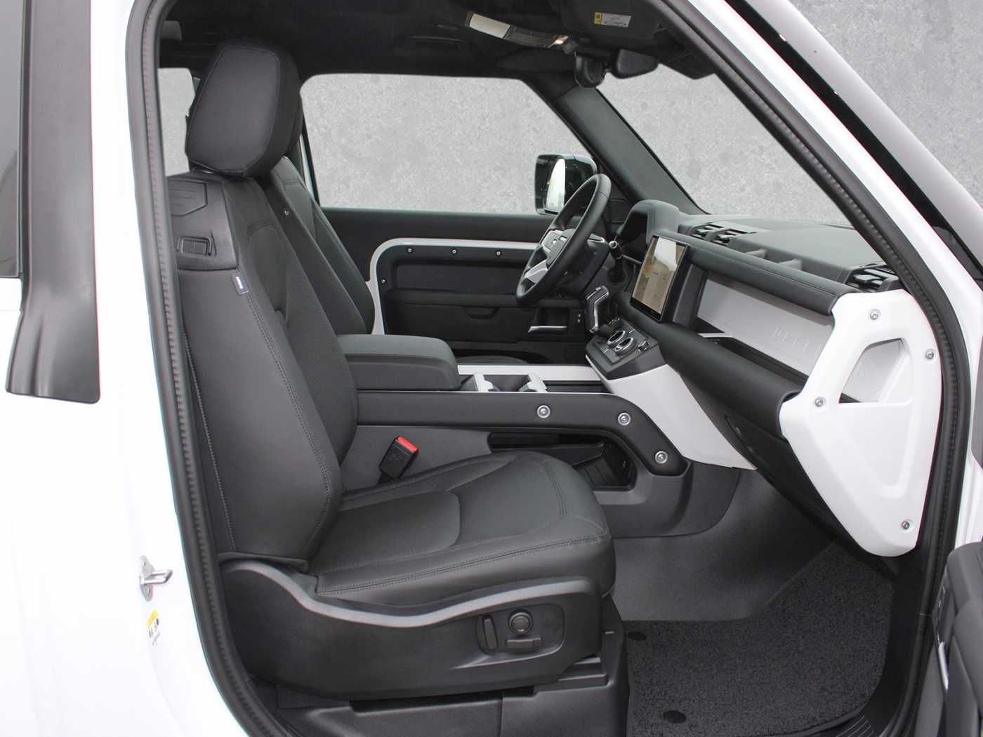 Fahrzeugabbildung Land Rover Defender Diesel 3-Türer 90 D200 X-Dynamic SE