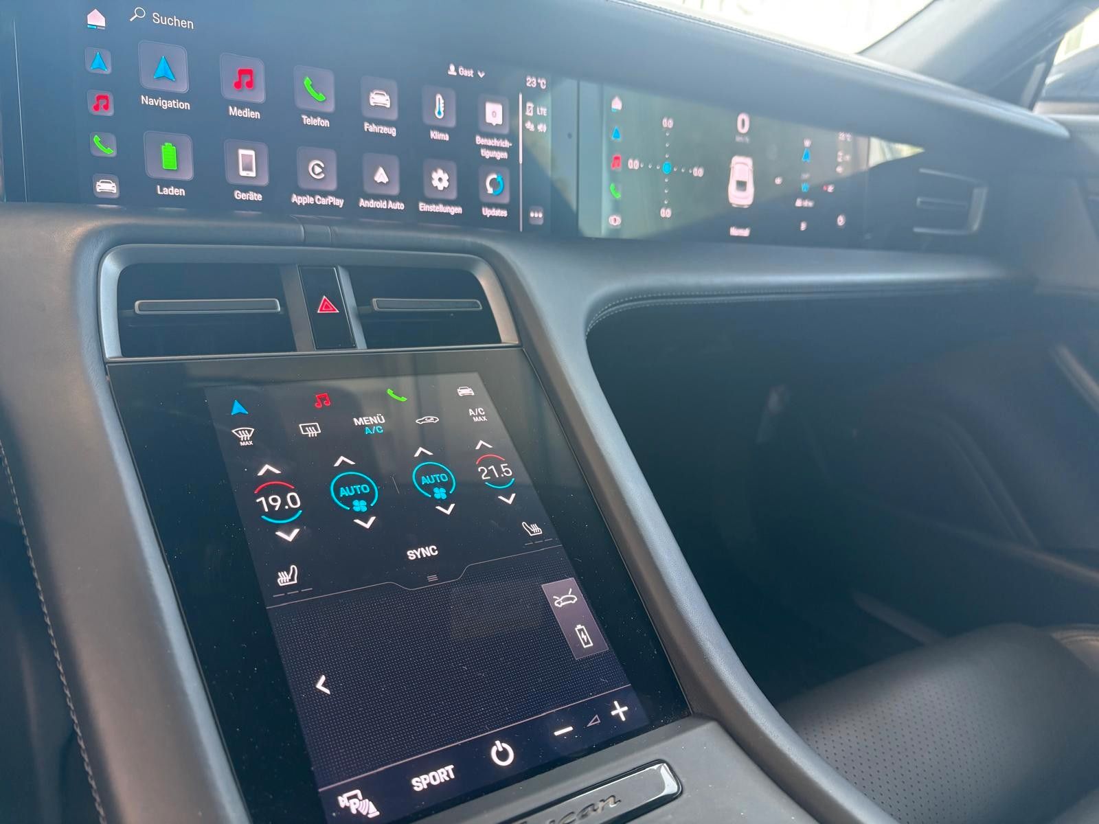 Fahrzeugabbildung Porsche Taycan performance 84 kwh, pano,volleder, memory