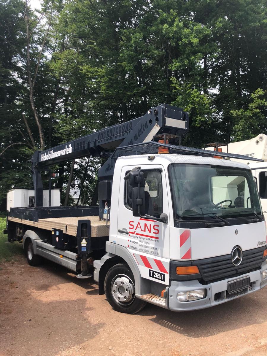 Mercedes-Benz 815 Atego Hubsteiger