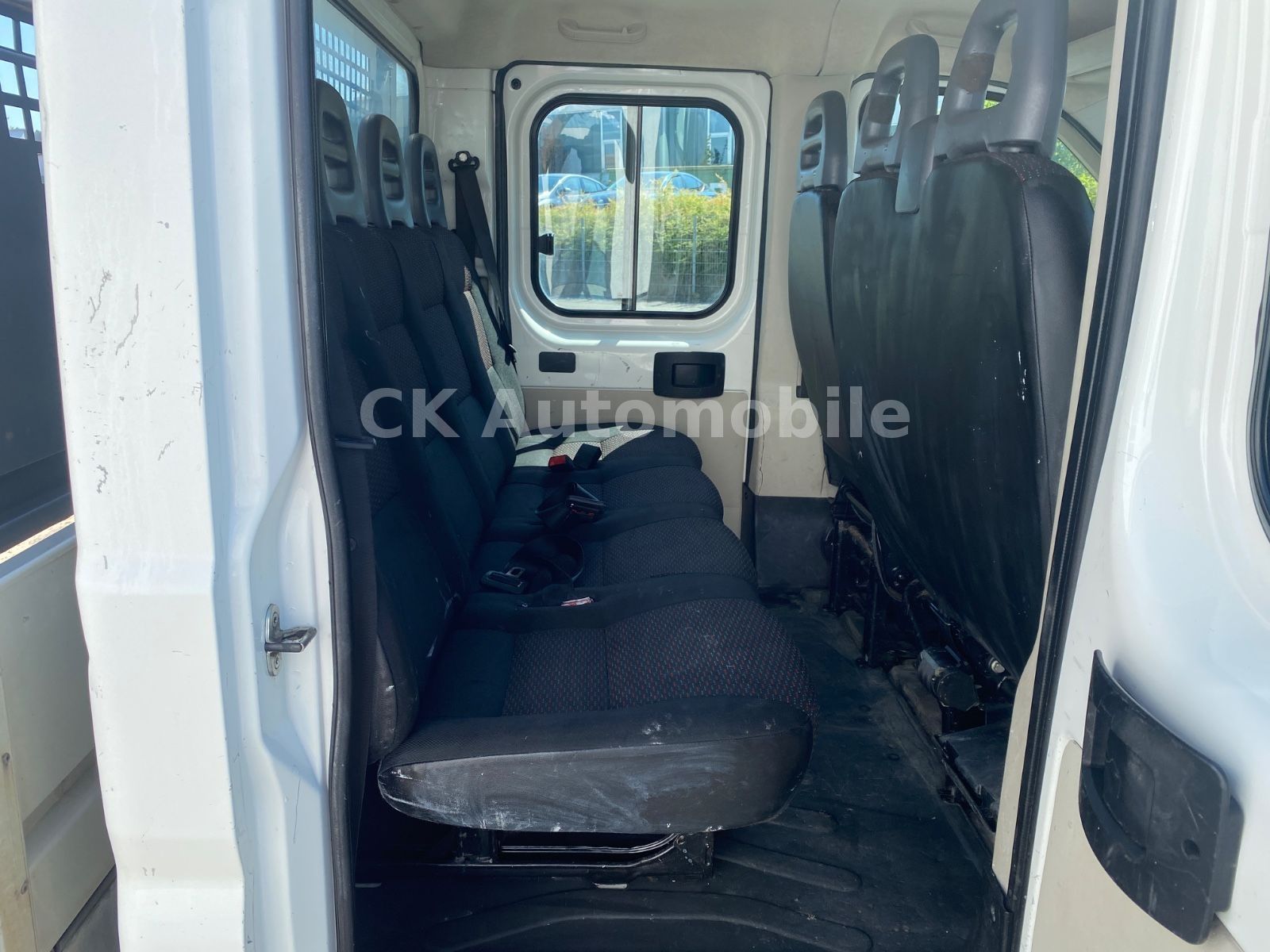 Fahrzeugabbildung Citroën Jumper Pritsche Doka. 35 L4 Heavy BlueHDi 130