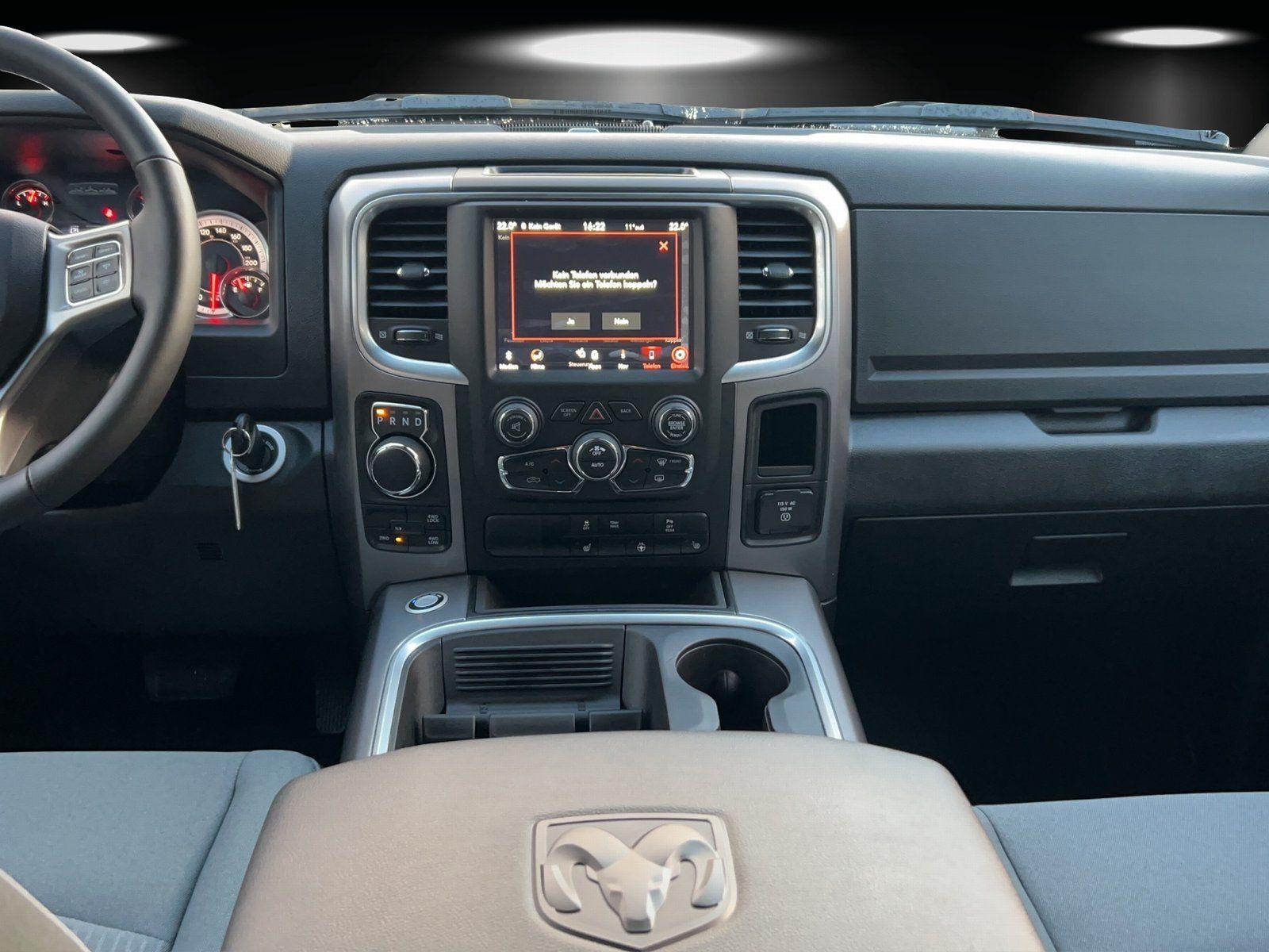 Fahrzeugabbildung Dodge RAM 1500 Crew Cab Classic Black LPG/LED/AHK 3500