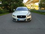 Jaguar XE 20d 180PS AWD Prestige Automatik Prestige - Jaguar XE: Prestige