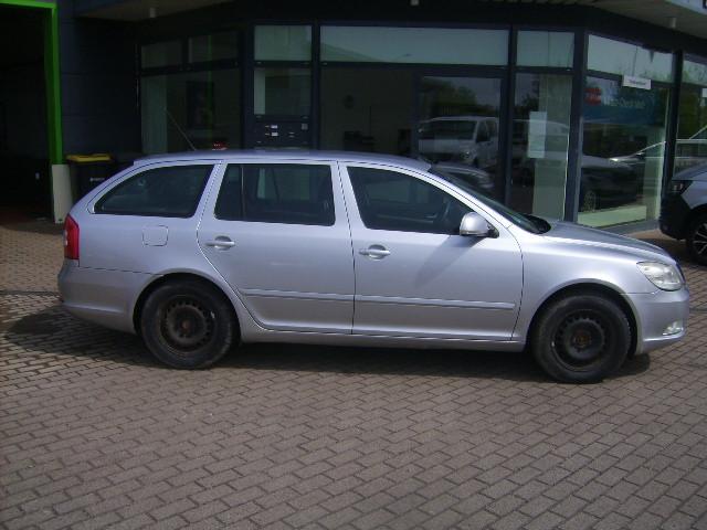 Skoda Octavia 2.0 TDI Elegance Combi