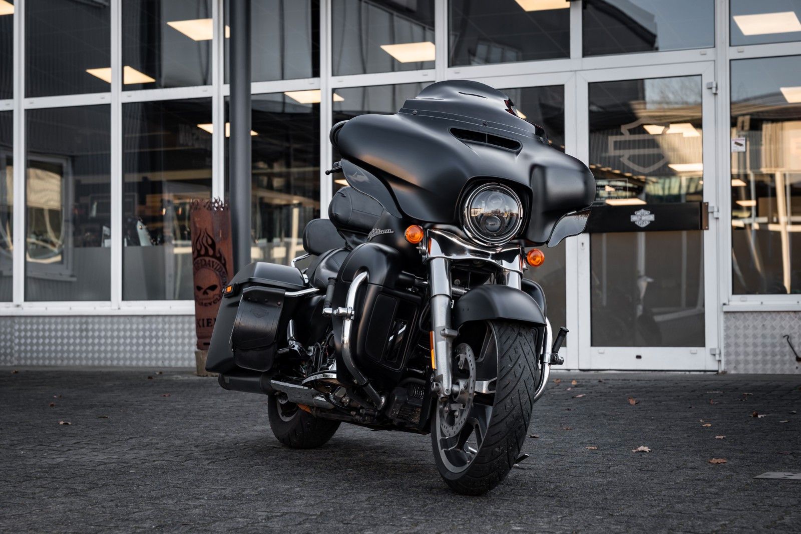 Fahrzeugabbildung Harley-Davidson FLHX Street Glide 103 CUI- KESSTECH -