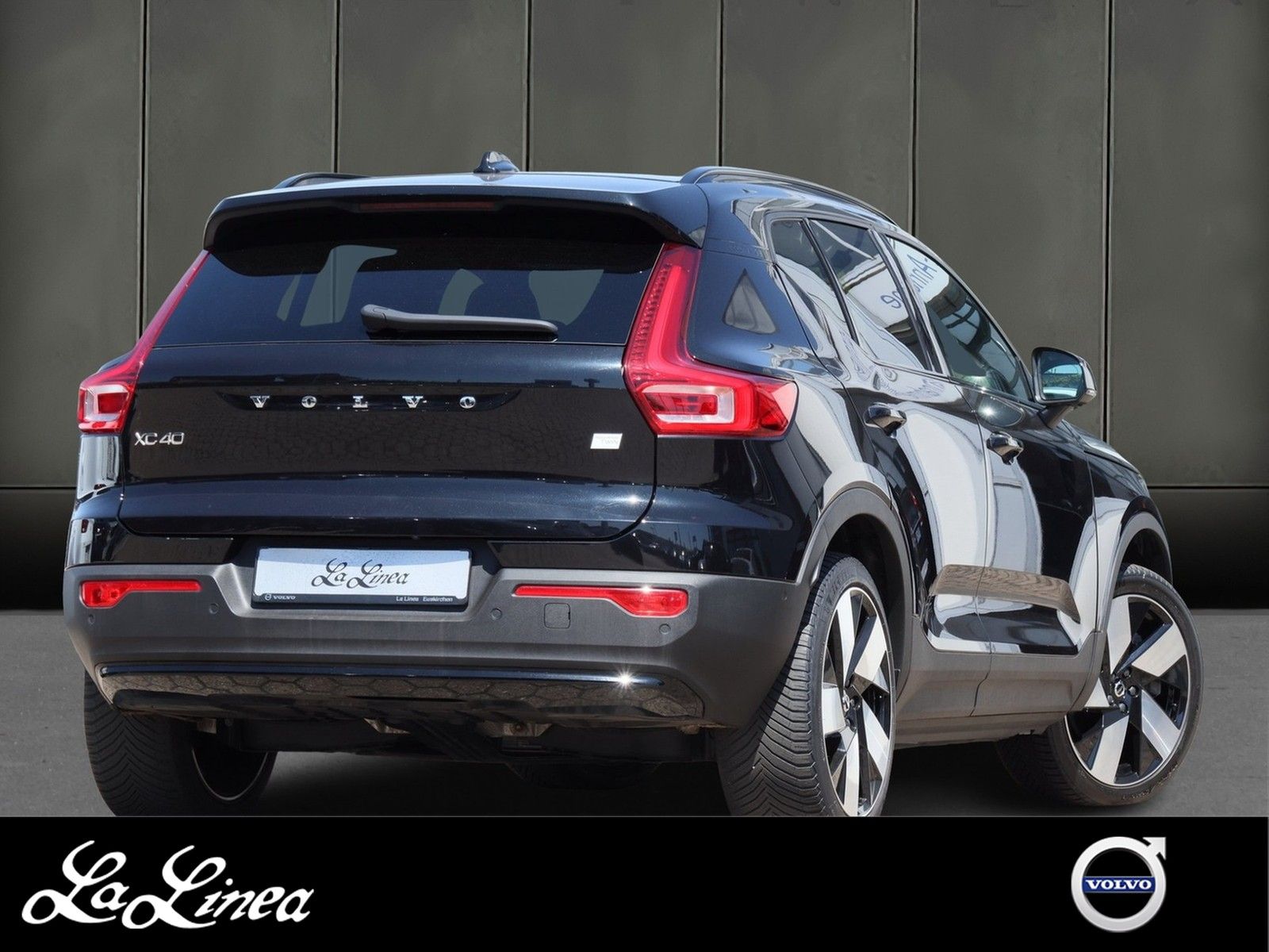 Volvo XC40 Recharge Pure Electric AWD Ultimate imagem 2