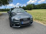 Audi Wir bieten hier diesen Audi A1  Sportback ... - Audi A4: Sportback