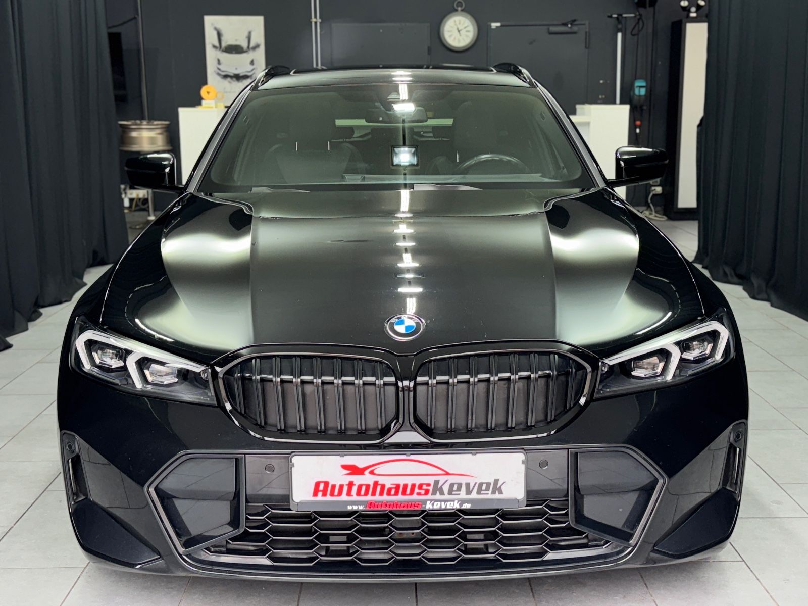 Fahrzeugabbildung BMW 320d M SPORT PRO Touring |PANO|HEAD-UP|AHK