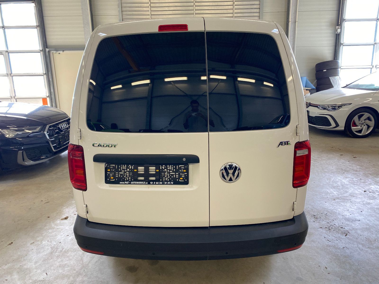 Fahrzeugabbildung Volkswagen Caddy Maxi ABT e Kasten Elektro DSG Klima PDC