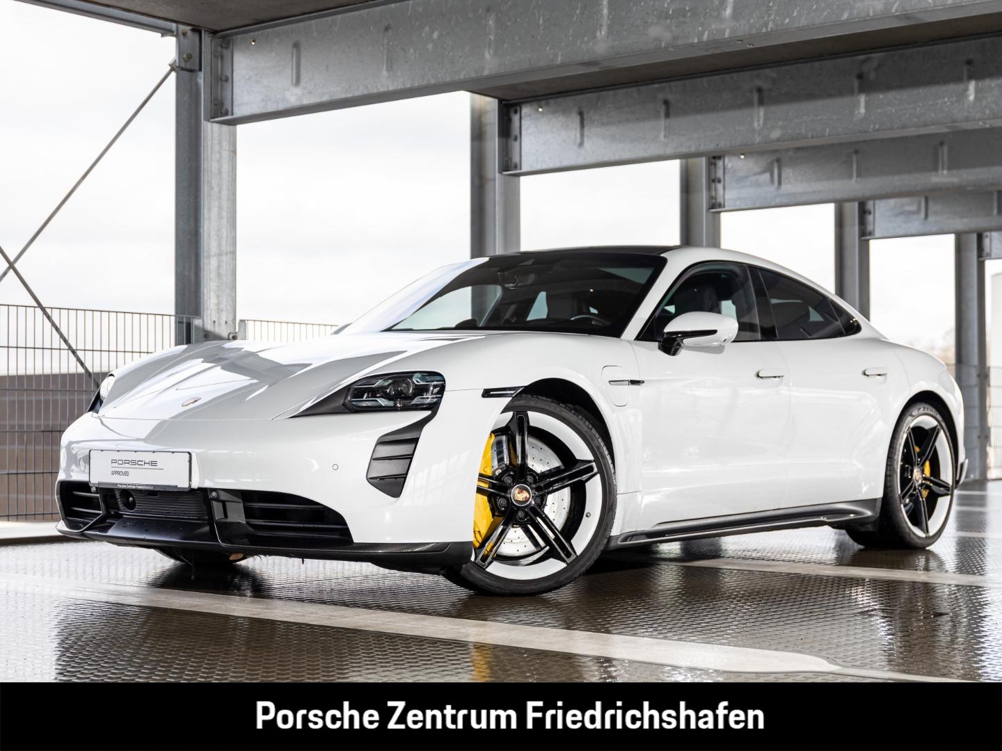 Porsche Taycan Turbo S BOSE Panoramadach InnoDrive LED