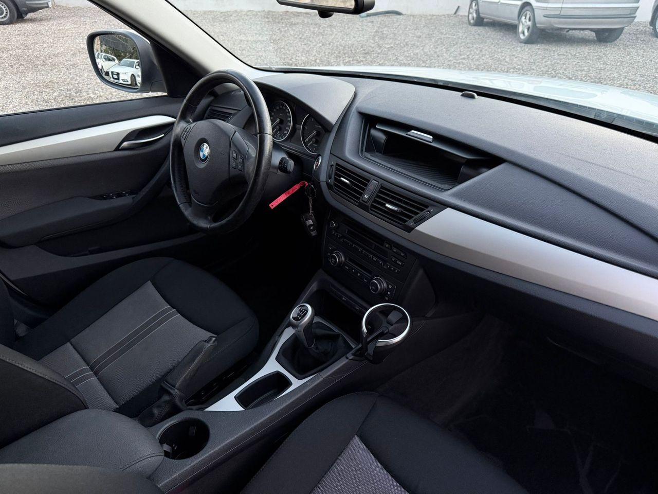 BMW X1 2011 — photo 8