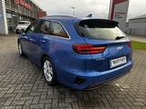 Kia Ceed SW 1.0 T Vision Komfort Plus Navigation - mit Benzin-Antrieb: Scheckheftgepflegt, Kombi, mit Klimaanlage