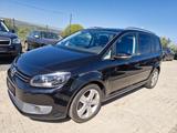 Volkswagen Touran Cup BMT 7 Sitzer, Automatik - Volkswagen Touran: Auto Sitze