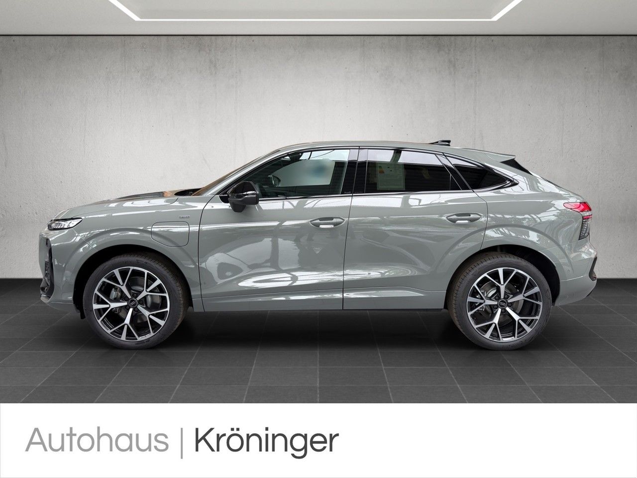 Audi Q3 Sportback e-hybrid S Tronic Sline AHK HUD imagem 3