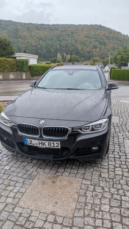 Image of BMW 330