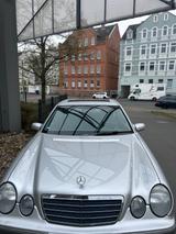Mercedes-Benz E 200 KOMPRESSOR ELEGANCE Elegance - gebrauchte Mercedes-Benz E 200 aus dem Jahr 2000