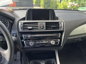 Bild 3 BMW 118 i Advantage 8- fach bereift