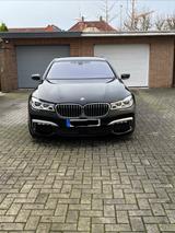 BMW 750i xDrive/M-Paket/360/SOFTCL./HUD/LASER/B&W - BMW 750 Gebrauchtwagen