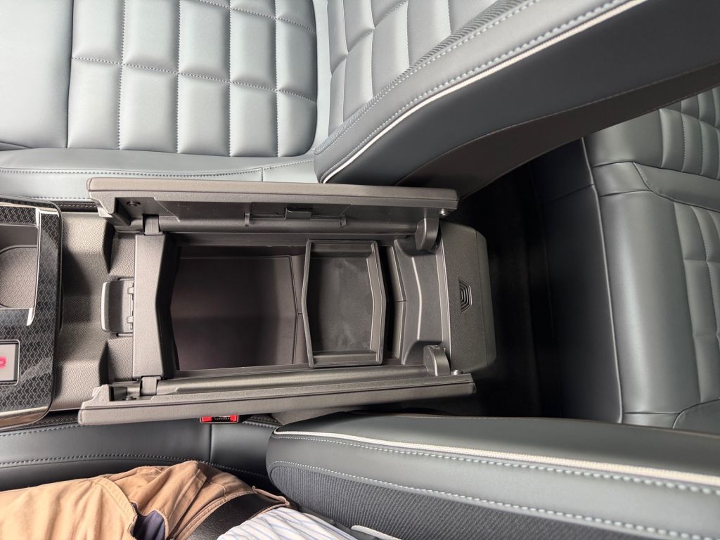 Fahrzeugabbildung Citroën C5 Aircross Hybrid 145 MAX
