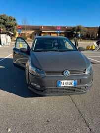 Volkswagen Golf - 1
