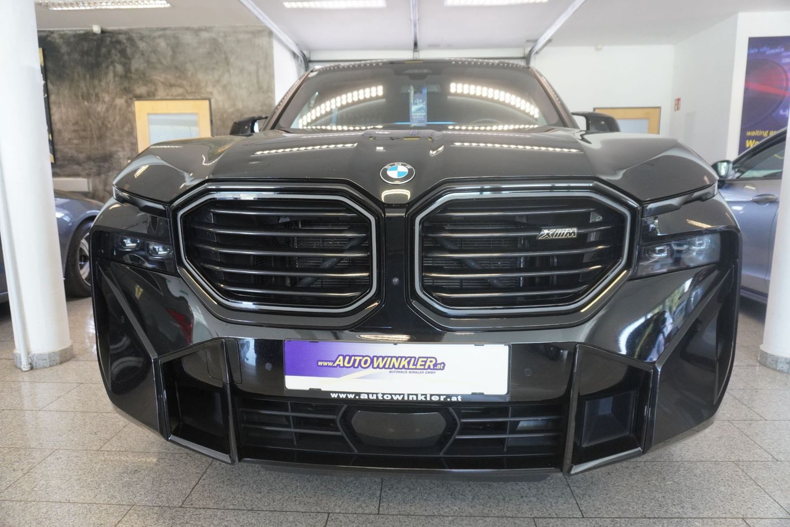 BMW XM Aut./V8/Massage/Iconic/SoftClose imagem 3