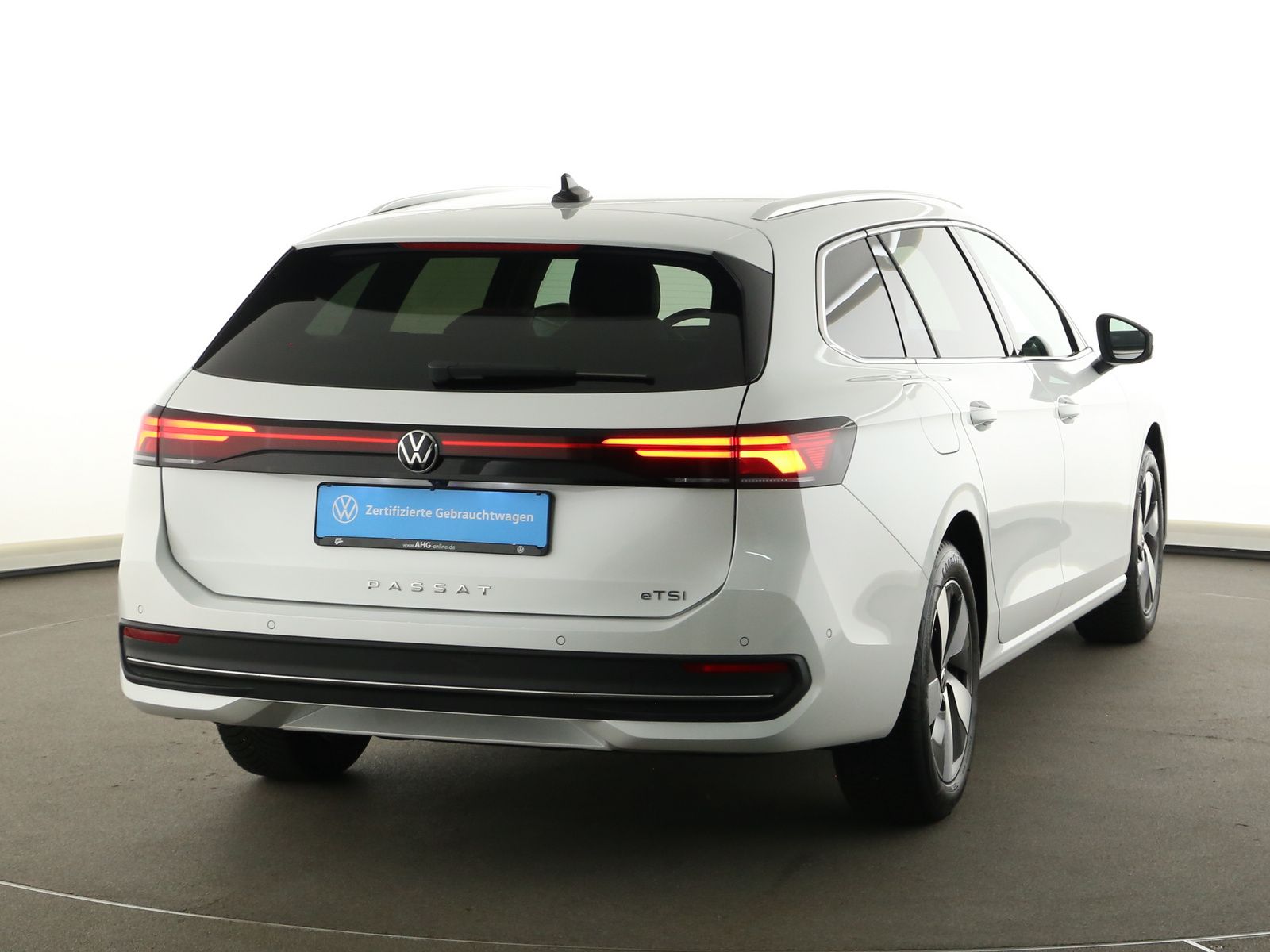 Volkswagen Passat Variant - Bild 6