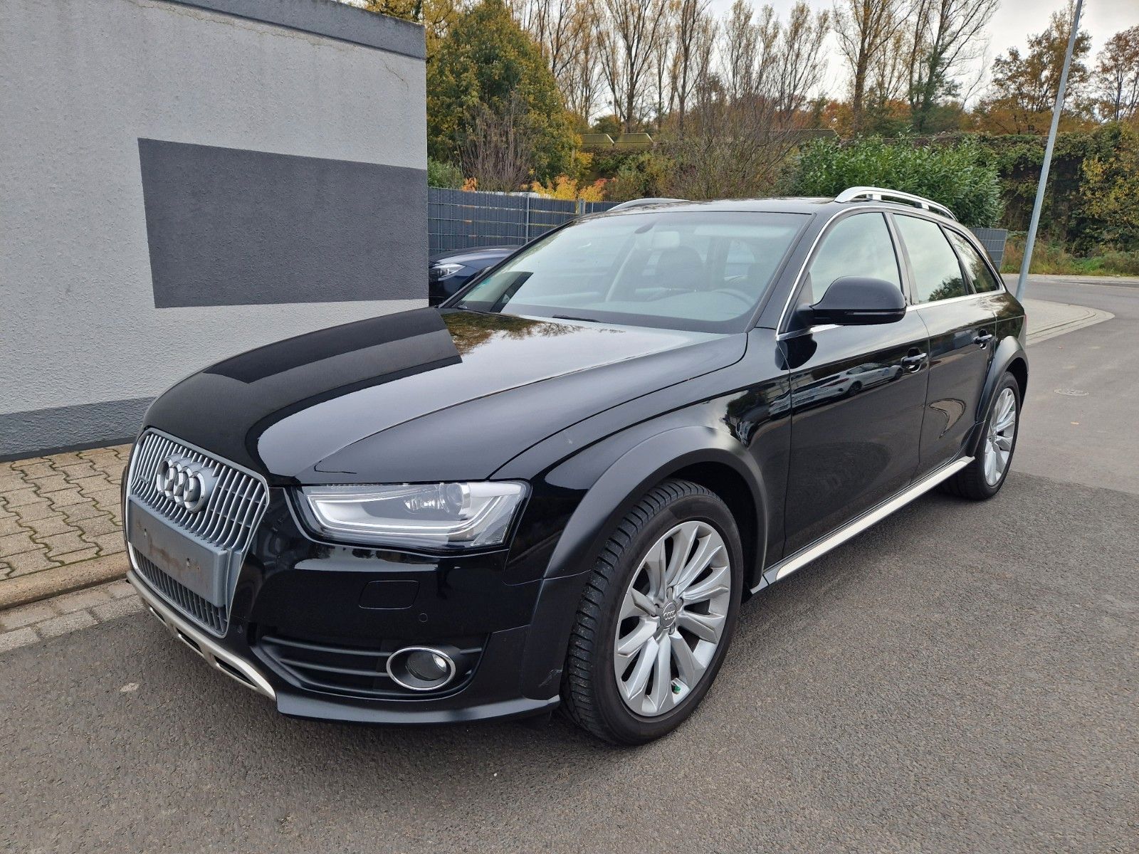 AUDI A4 Allroad 2.0 TDI S tronic quattro - ACC, AHK..