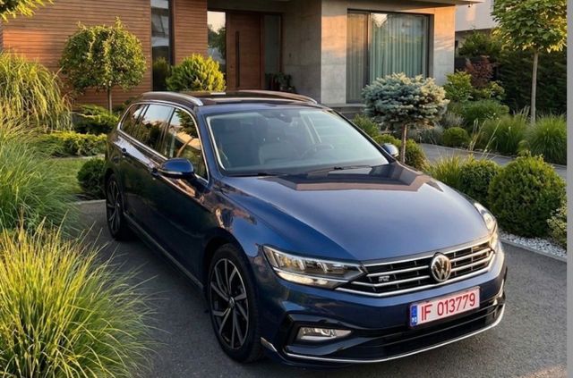 VW Passat 2.0 TDI SCR DSG R-Line R-Line