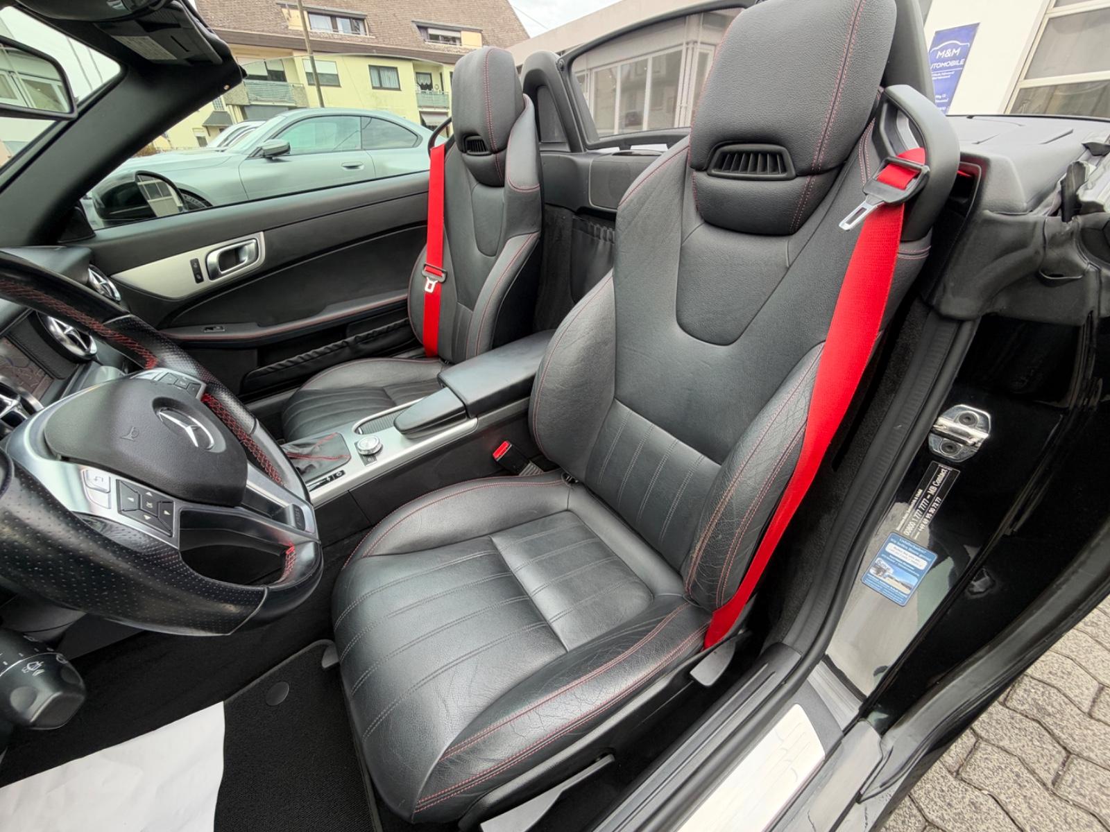 Mercedes-Benz SLK 350 V6 AMG-Line AirScarf 2.Hd Navi ILS Leder