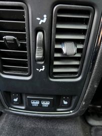 Jeep Grand Cherokee - 12