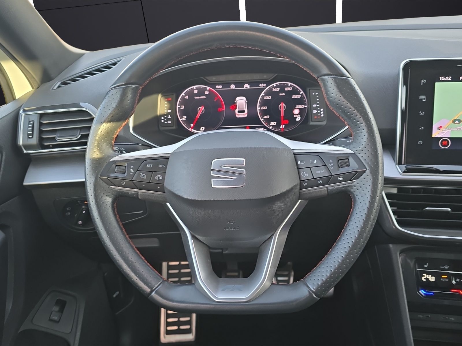 Fahrzeugabbildung SEAT Tarraco FR 1.5 TSI ACT ACC LED NAVI AHZ