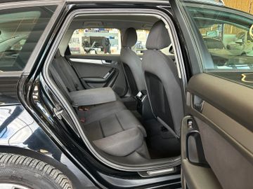 Audi A4 Avant Attraction *Xenon*Sitzh.*1.Hand*