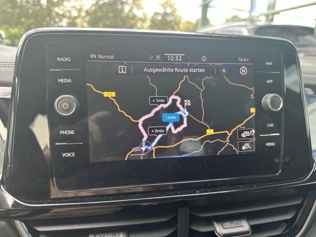 T-Roc 1.5 TSI R-Line Navi AHK Pano18 Alu RFK