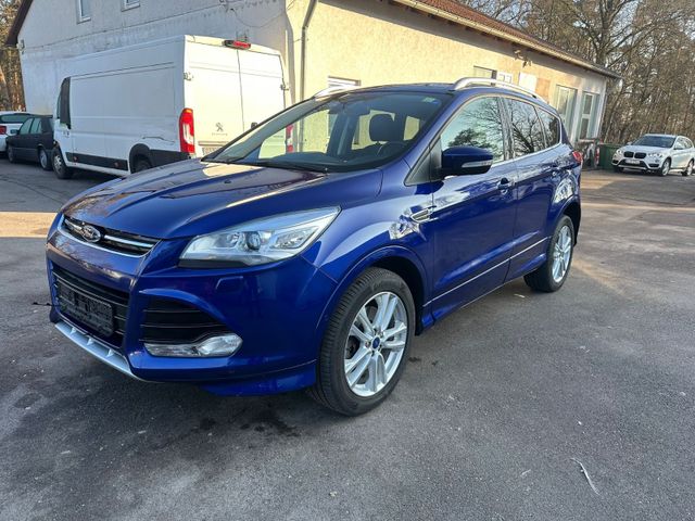 Ford Kuga Individual 4x4 Panorama AHK