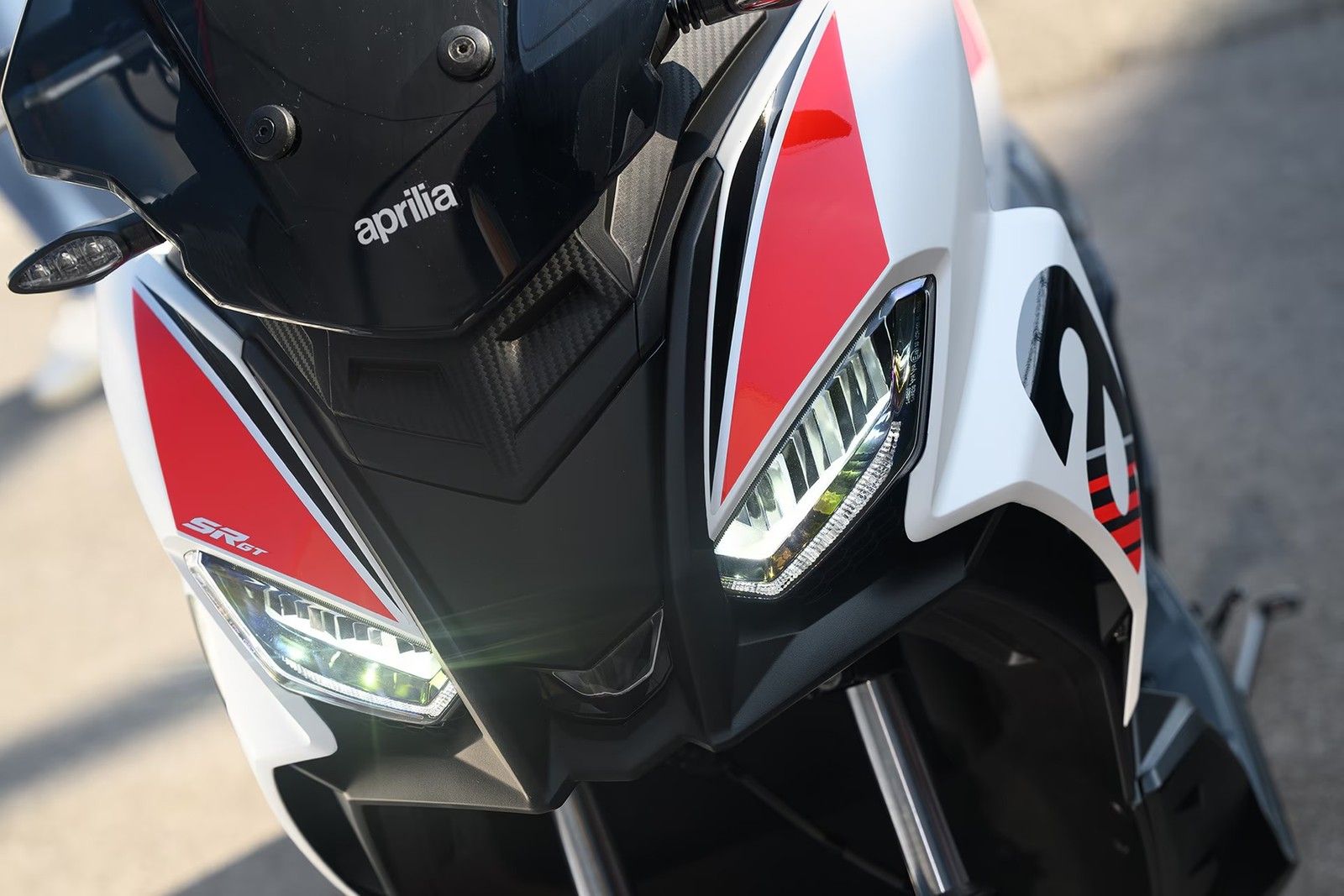 Fahrzeugabbildung Aprilia SR GT 125 S BIANCO MATT