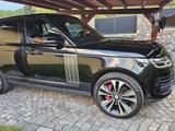 Land Rover Range Rover 5.0 P565 V8 Ko SV Autob Dynamic ... - Land Rover Range Rover SV mit Benzin-Antrieb