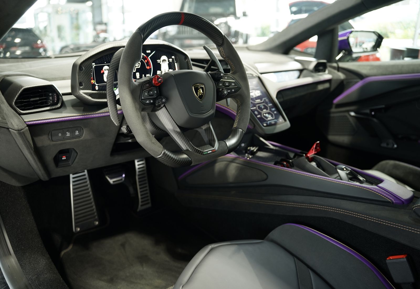 Lamborghini Revuelto